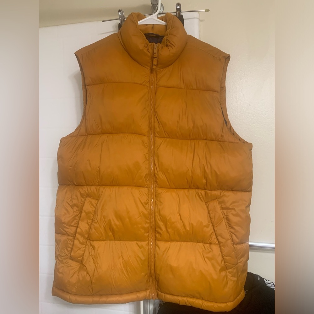 Old Navy Puffer Vest